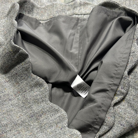 Talbots Light Gray Tweed Mini Skirt with Scalloped Hem Size 6 - Wool Blend - Picture 9 of 9